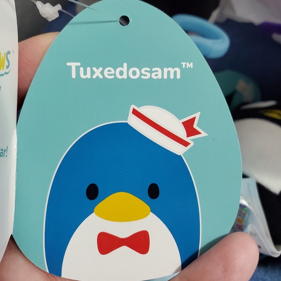 NWT Tuxedosam, Hello Kitty Squishmallows Clip - Picture 5 of 6